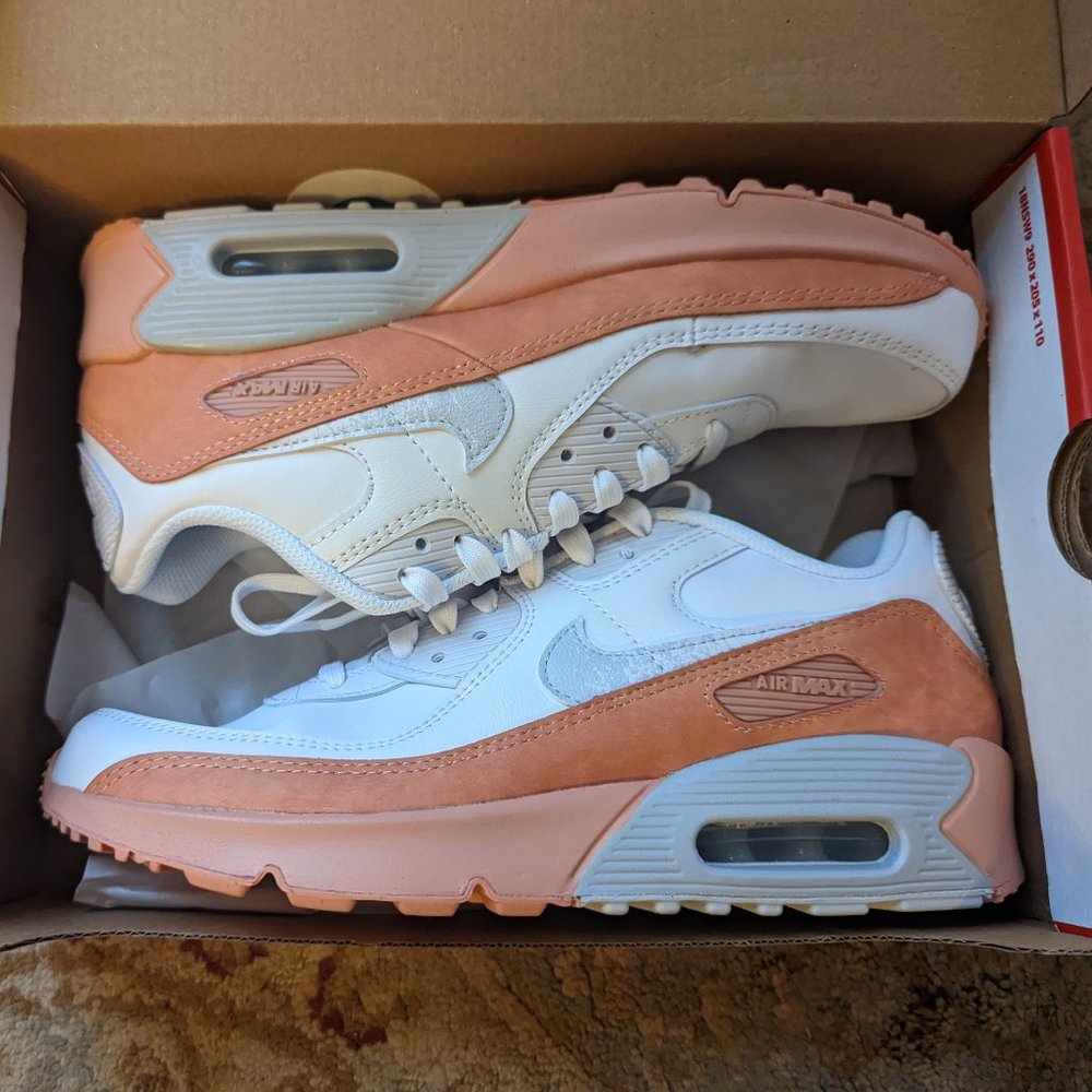 New Nike Air Max 90 LTR SE (Women's 8.5 / 7Y)
